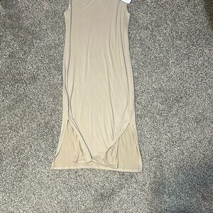 ZYIA Active Tan Sleeveless Top